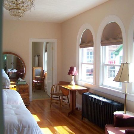 Connellsville Bed And Breakfast Exteriör bild