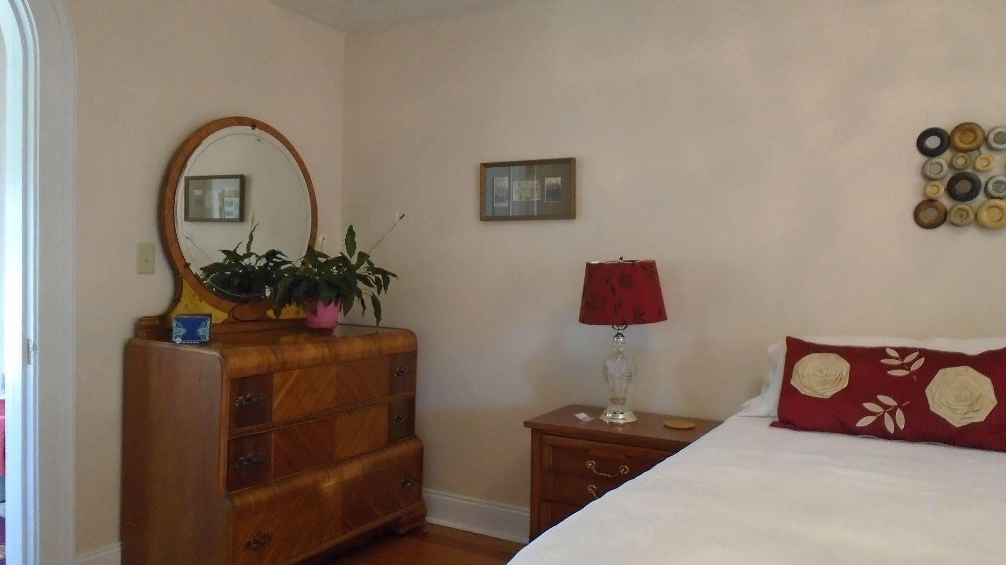 Connellsville Bed And Breakfast Exteriör bild
